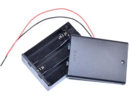 Battery Box Holder 3 x AA with Lid and Power Switch